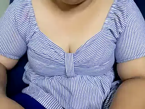 TamilDreamgirl08 online show from 04.06.26