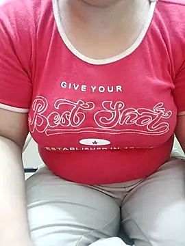 TamilDreamgirl08 online show from 04.12.26