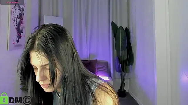 Snapshot of Leslie_Wholsh chatting on 02.18.26 Leslie Wholsh online show from 02.18.26