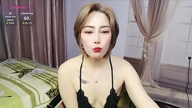 Snapshot of lucyyanyan chatting on 02.23.26 lucyyanyan online show from 02.23.26