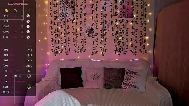 Lina Blossom online show from 01.15.26