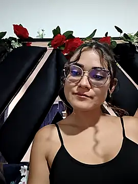 Freyarosse online show from 02.18.26