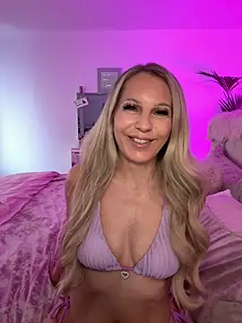 JulieSol online show from 05.12.26