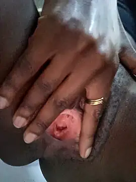 Pretty Barbie0 online show from 04.03.26