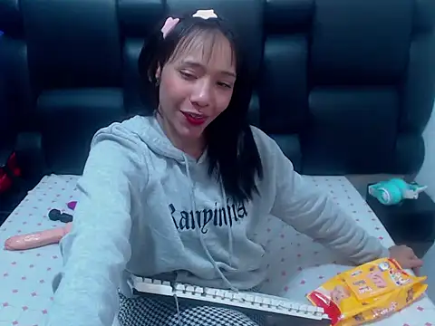 Snapshot of XxMavisSexyHotxX chatting on 03.17.26 XxMavisSexyHotxX online show from 03.17.26
