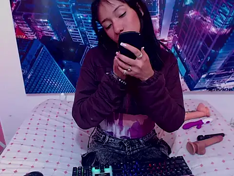 Snapshot of XxMavisSexyHotxX chatting on 03.25.26 XxMavisSexyHotxX online show from 03.25.26