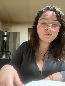 Snapshot of _maracr19_ chatting on 02.16.26 maracr19 online show from 02.16.26