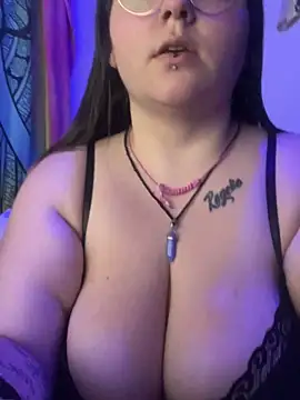 Snapshot of _maracr19_ chatting on 02.18.26 maracr19 online show from 02.18.26