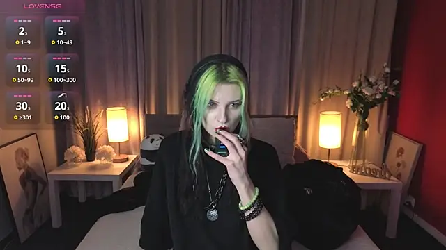 Snapshot of ToxicKittyy chatting on 02.08.26 ToxicKittyy online show from 02.08.26