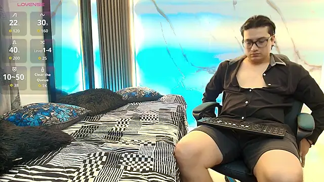 Danner Alaia online show from 02.04.26