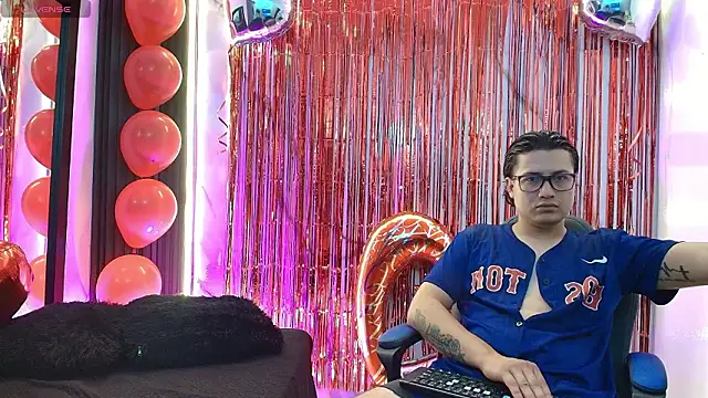 Danner Alaia online show from 02.13.26