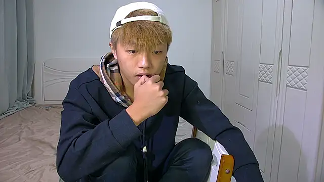 Chocolates-001 online show from 02.21.26