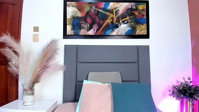 TessaMonroee online show from 03.07.26