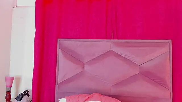 AleSweet online show from 03.14.26