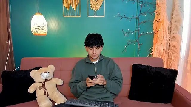 Christopher Monroe  online show from 01.17.26