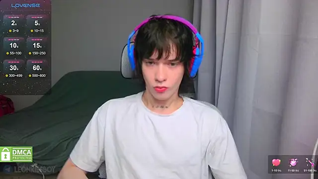 LeonBoykisser online show from 04.24.26
