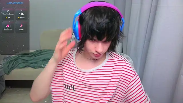 LeonBoykisser online show from 04.29.26