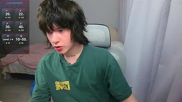 LeonBoykisser online show from 05.10.26