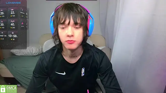 LeonBoykisser online show from 05.15.26