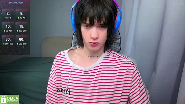 LeonBoykisser online show from 05.25.26