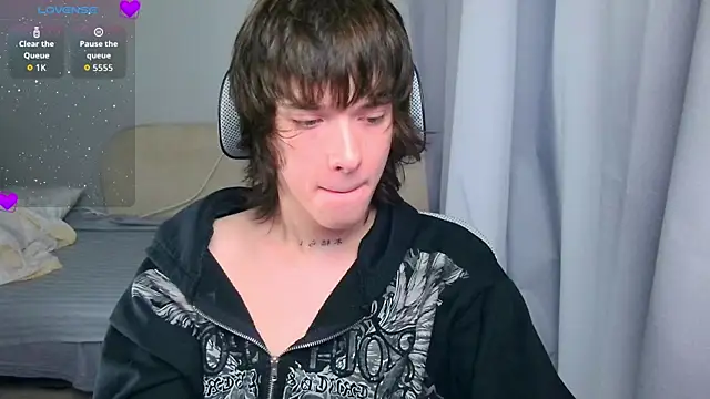 LeonBoykisser online show from 07.06.26