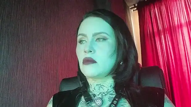 Snapshot of Mistressolivia07 chatting on 02.18.26 Mistressolivia07 online show from 02.18.26