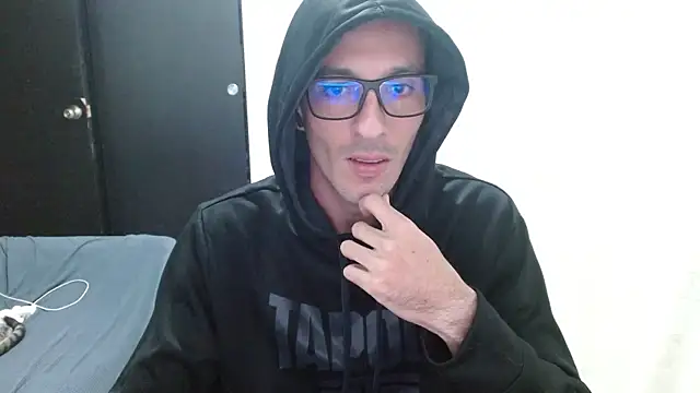maskguy23 online show from 06.14.26