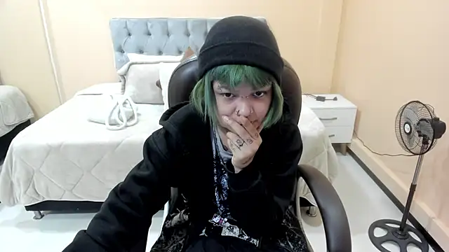 Bela Craxkerr online show from 03.05.26