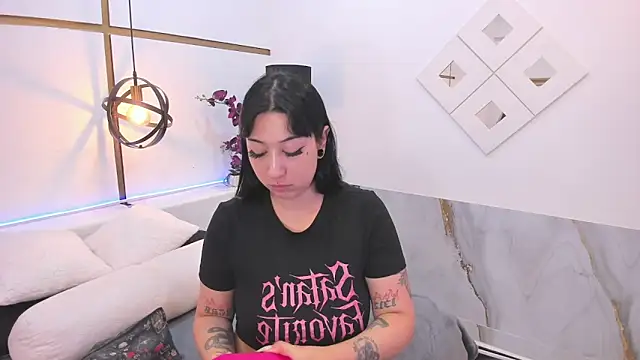 KomiCatt online show from 05.21.26