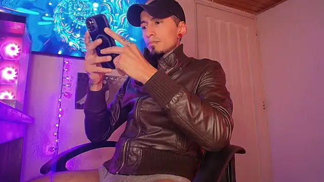 pauldocux  online show from 01.16.26