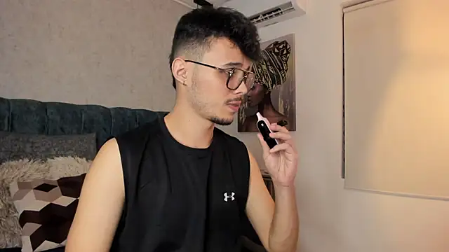 Snapshot of Alhan_Twink chatting on 07.07.26 Alhan Twink online show from 07.07.26