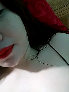 Snapshot of lylinhjim chatting on 02.04.26 lylinhjim online show from 02.04.26