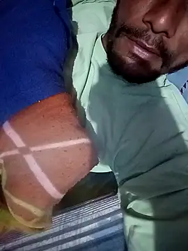 Snapshot of Hairymax_boy chatting on 02.11.26 Hairymax boy online show from 02.11.26