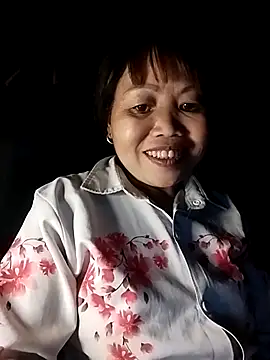 Snapshot of Sam-cute chatting on 02.28.26 Sam-cute online show from 02.28.26