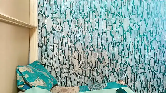 Snapshot of Caramelminxxx1 chatting on 02.13.26 Caramelminxxx1 online show from 02.13.26