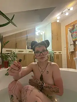 demonLamia online show from 05.13.26