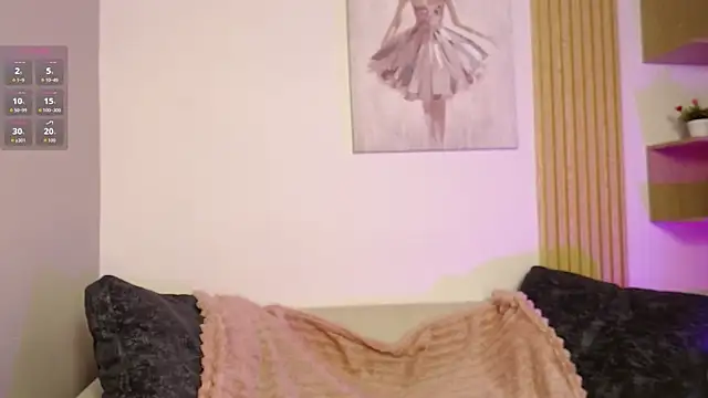 chloe peach  online show from 04.14.26