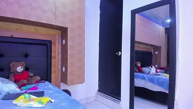 Snapshot of Samantha_Blaze1 chatting on 03.25.26 Samantha Blaze1 online show from 03.25.26