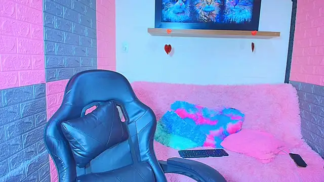 hotcakes uwu online show from 04.16.26