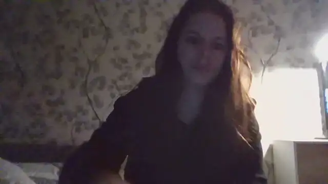 Snapshot of NyraLuna chatting on 05.19.26 NyraLuna online show from 05.19.26