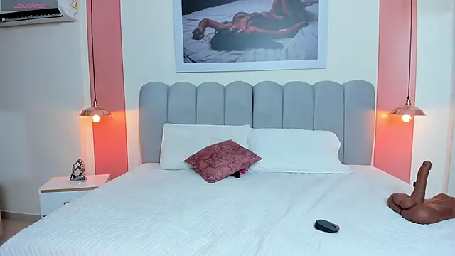 EmmaBoyd online show from 03.06.26