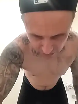 ThickaThuckDick07 online show from 04.15.26