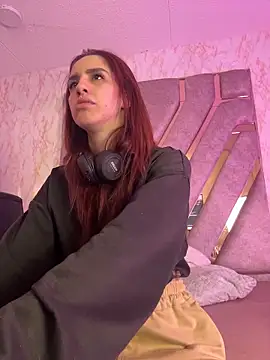 elodie rouge online show from 04.07.26