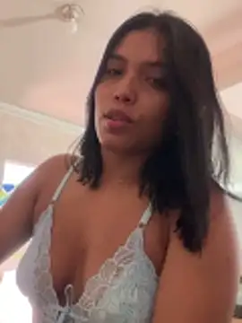 valentina Noa online show from 05.13.26