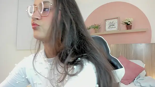 Snapshot of ivette_swan chatting on 02.01.26 ivette swan online show from 02.01.26