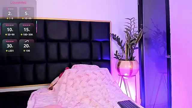 Emma collins01 online show from 03.31.26