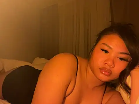 TitiTinyThai online show from 04.01.26