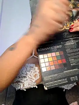 Snapshot of curly_girl_31 chatting on 02.19.26 curly girl 31 online show from 02.19.26