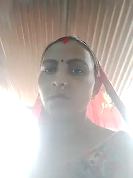 Snapshot of Juli_rathore chatting on 06.28.26 Juli rathore online show from 06.28.26