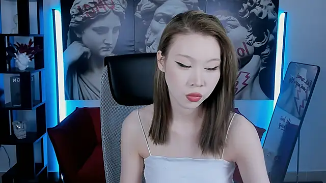 Snapshot of SarahRice chatting on 02.07.26 SarahRice online show from 02.07.26